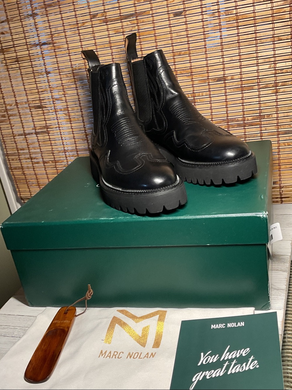 MARC NOLAN dax chelsea boots NWB size 7